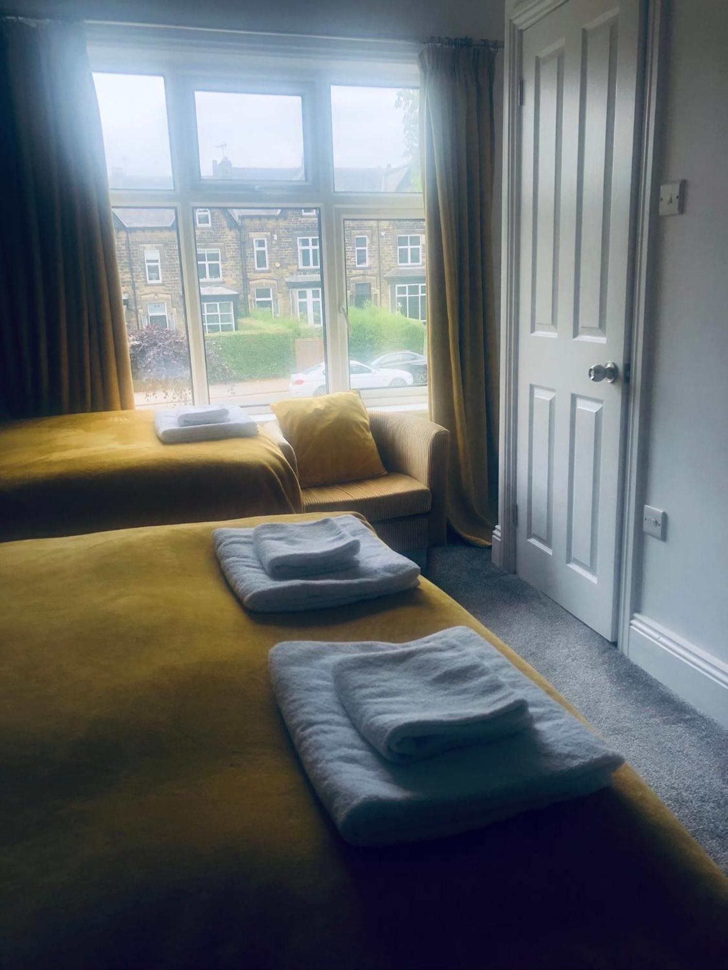 The Beechwood Bed and Breakfast Leeds  Eksteriør billede
