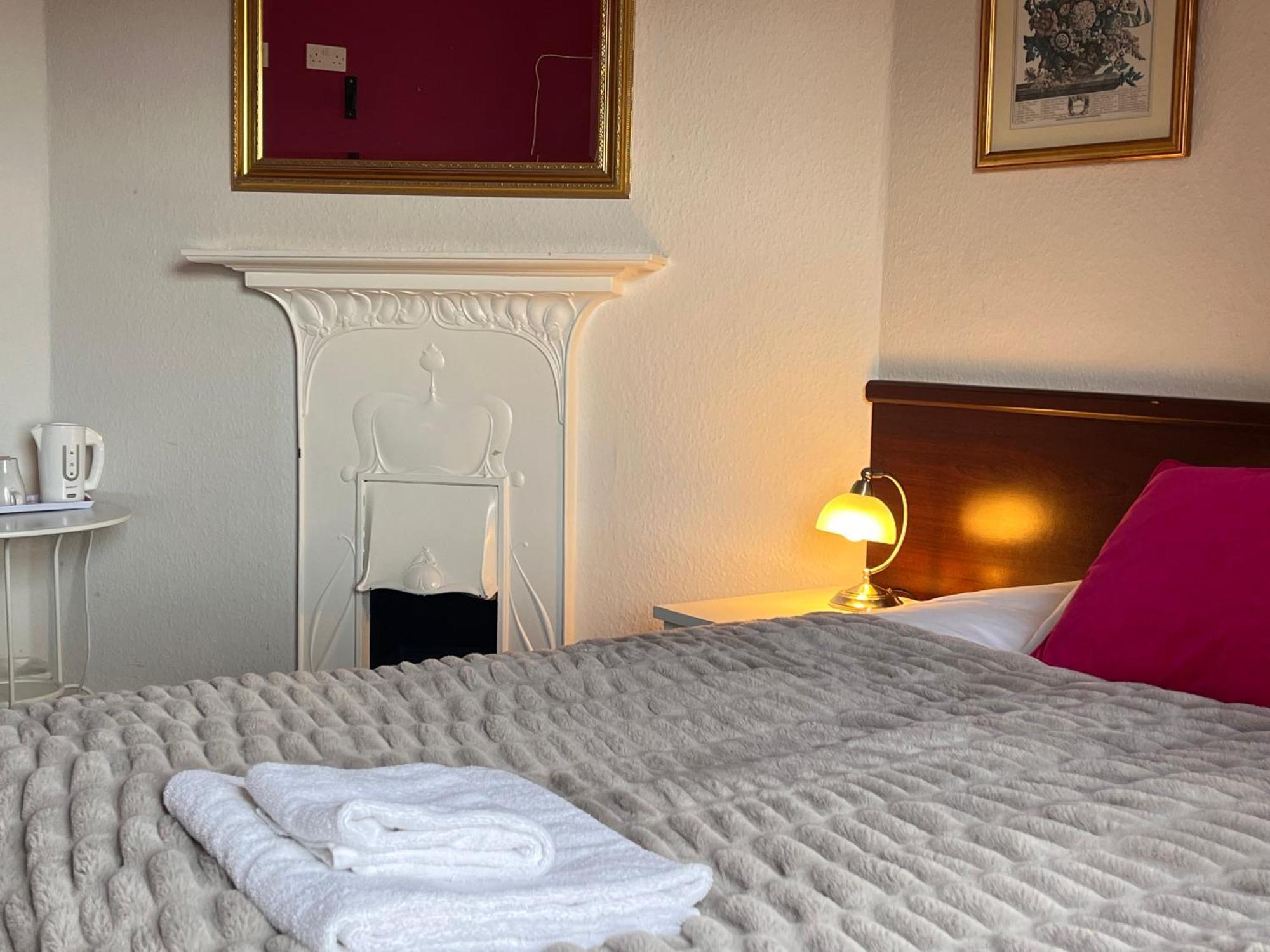 The Beechwood Bed and Breakfast Leeds  Eksteriør billede